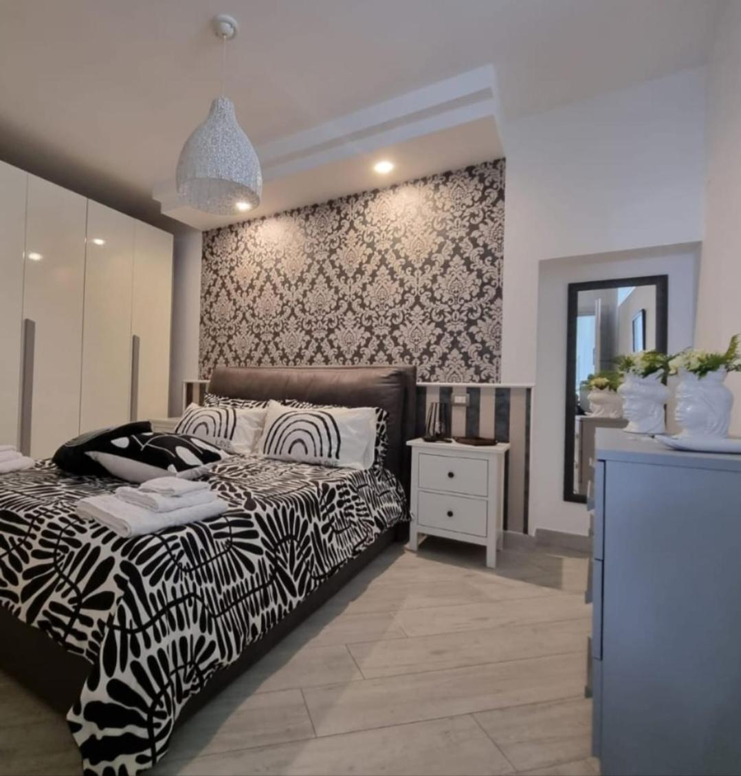 Home Santa Chiara Marigliano Bagian luar foto